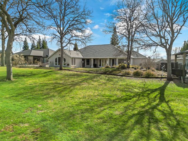 1546 Gold Hills Drive, Redding, CA 96003