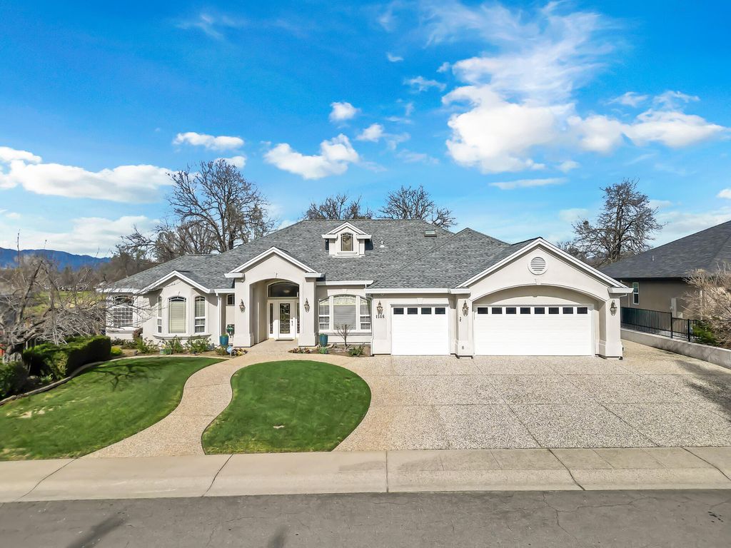 1546 Gold Hills Drive, Redding, CA 96003