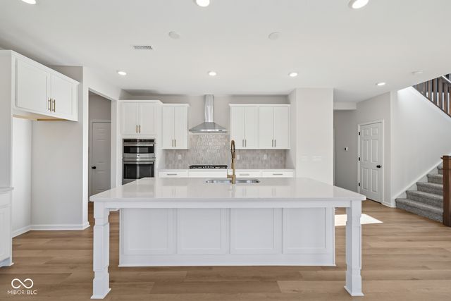 3650 Hayden Valley Drive, Bargersville, IN 46106