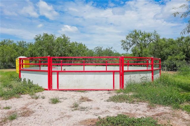 1312 N Sharp N Road, Edinburg, TX 78542