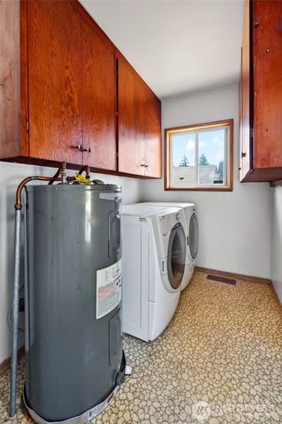 1323 E 56th Street, Tacoma, WA 98404
