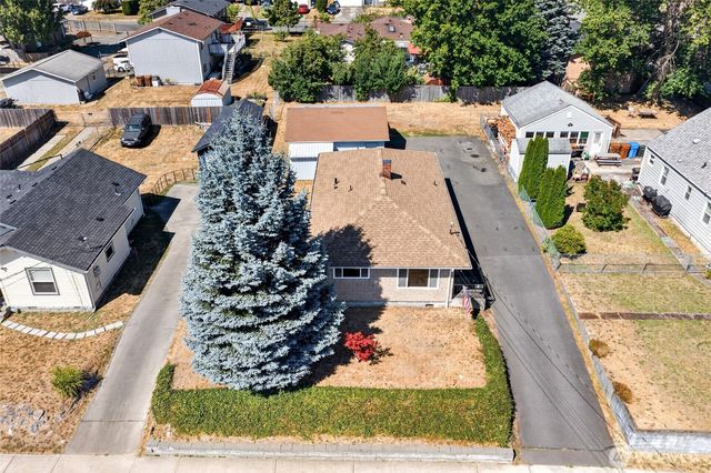 1323 E 56th Street, Tacoma, WA 98404