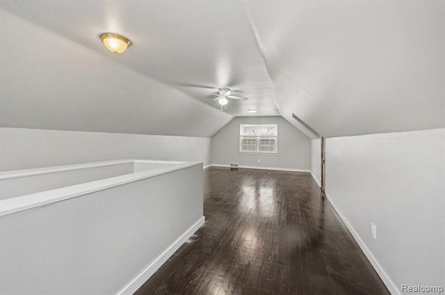 24274 Shakespeare Avenue, Eastpointe, MI 48021