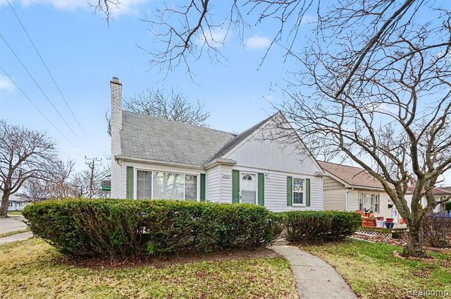 24274 Shakespeare Avenue, Eastpointe, MI 48021