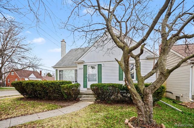 24274 Shakespeare Avenue, Eastpointe, MI 48021