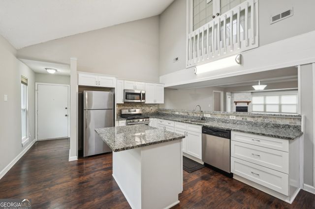 2988 Chipmunk Trail SE, Marietta, GA 30067