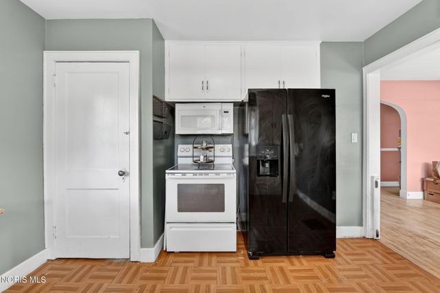 5621 Harvest Lane, Toledo, OH 43623
