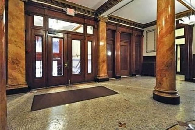 8 Garrison St 704, Boston, MA 02116