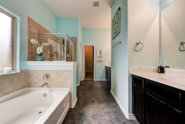 11905 Whitney Way, Oklahoma City, OK 73131