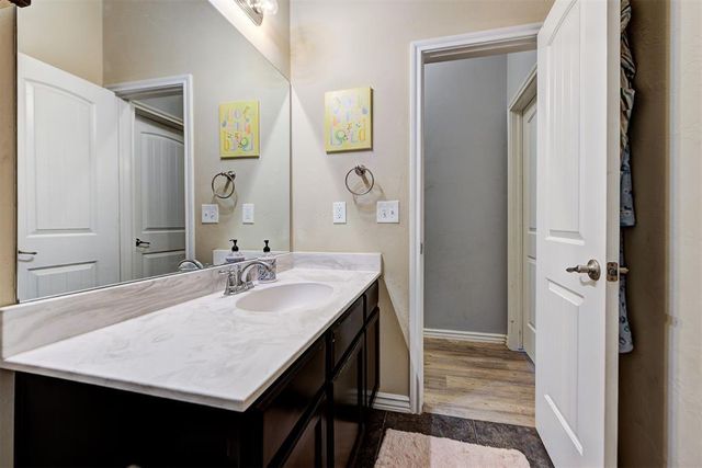 11905 Whitney Way, Oklahoma City, OK 73131