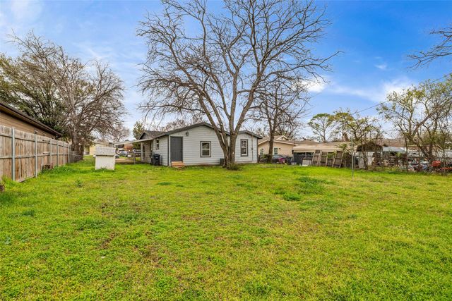 5436 Laster Road, Fort Worth, TX 76119