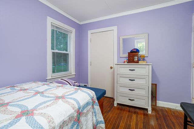 127 Pleasant St, Lunenburg, MA 01462
