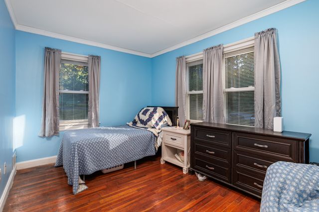 127 Pleasant St, Lunenburg, MA 01462