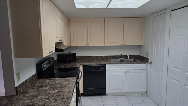 9903 TURF WAY 2, Orlando, FL 32837