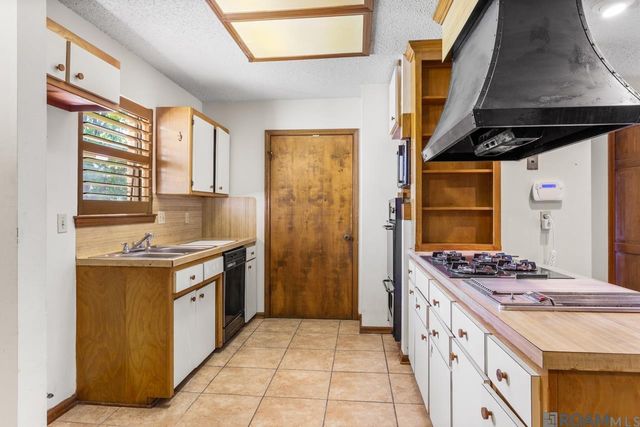 2695 Bogan Walk, Baton Rouge, LA 70802