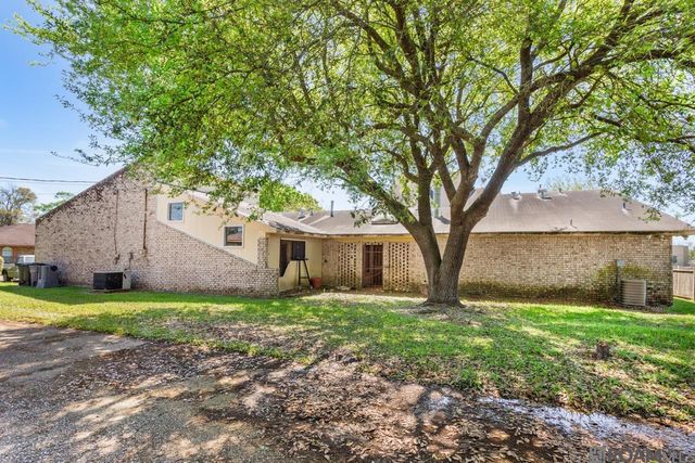2695 Bogan Walk, Baton Rouge, LA 70802