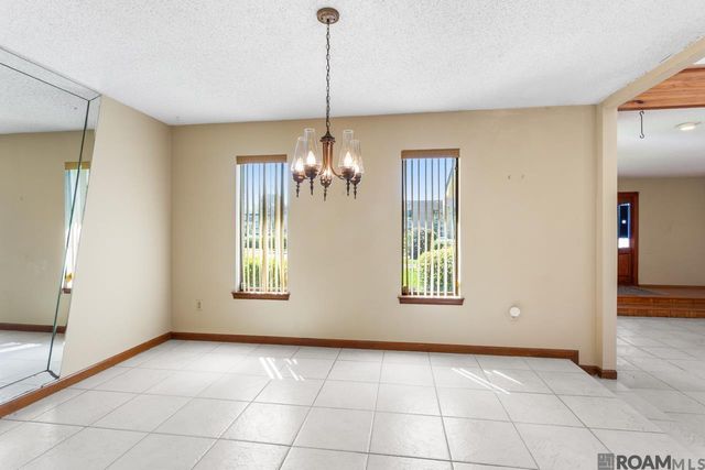 2695 Bogan Walk, Baton Rouge, LA 70802