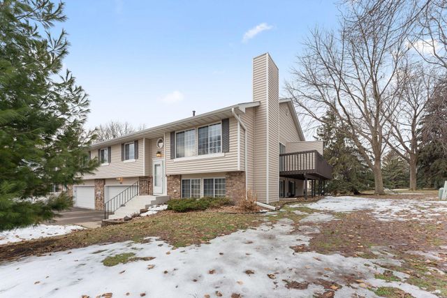 1216 Hilo Avenue N, Oakdale, MN 55128