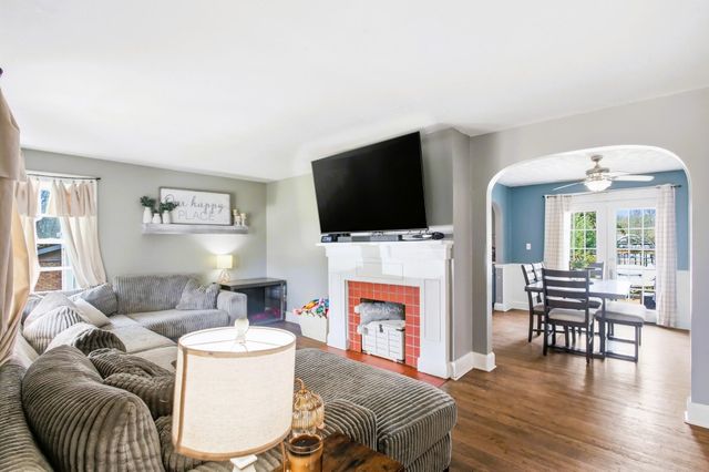 3332 E High Street 3332 E High Street, Springfield, OH 45505