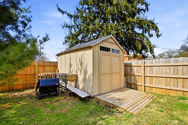 3332 E High Street 3332 E High Street, Springfield, OH 45505