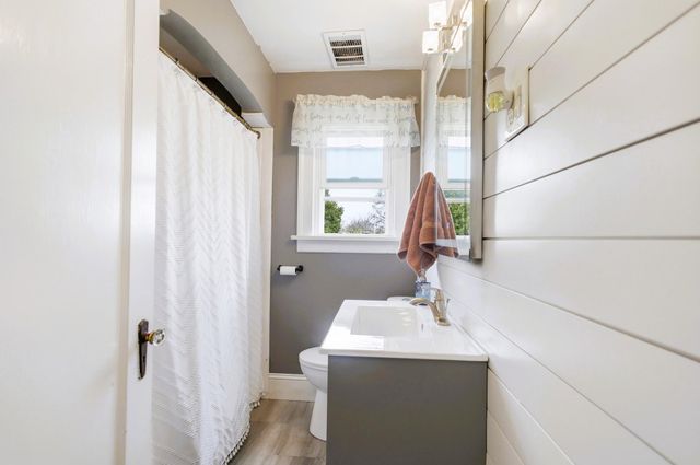 3332 E High Street 3332 E High Street, Springfield, OH 45505