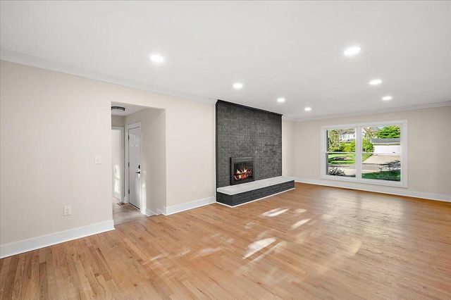 7381 Cathedral Drive, Bloomfield Hills, MI 48301
