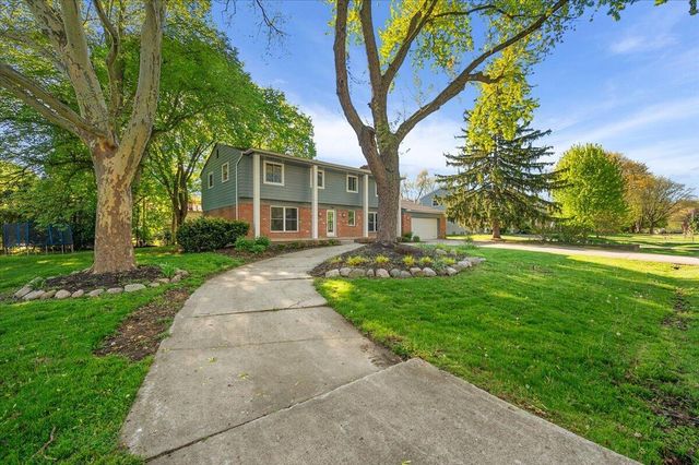 7381 Cathedral Drive, Bloomfield Hills, MI 48301