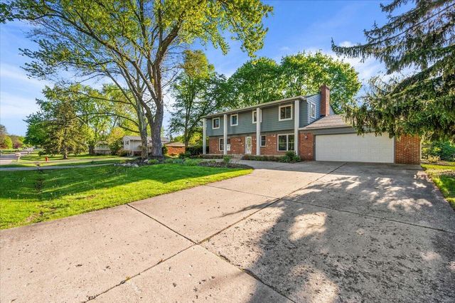 7381 Cathedral Drive, Bloomfield Hills, MI 48301