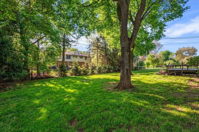 7381 Cathedral Drive, Bloomfield Hills, MI 48301