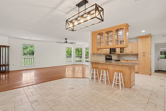 4225 Fm 2415, Coyote Flats, TX 76009