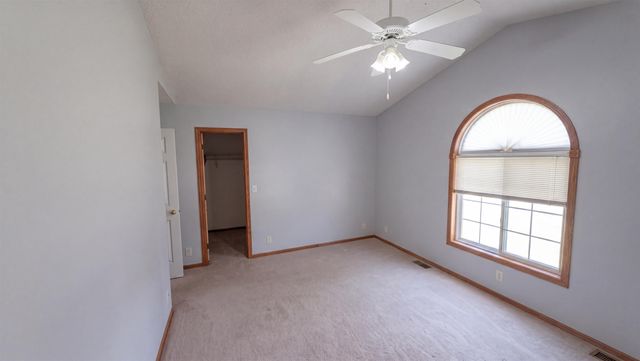 6505 E 44th St N, Bel Aire, KS 67226