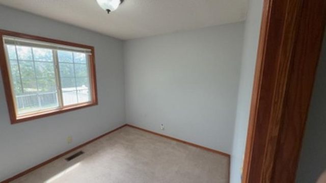 6505 E 44th St N, Bel Aire, KS 67226