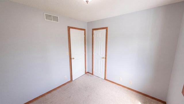 6505 E 44th St N, Bel Aire, KS 67226