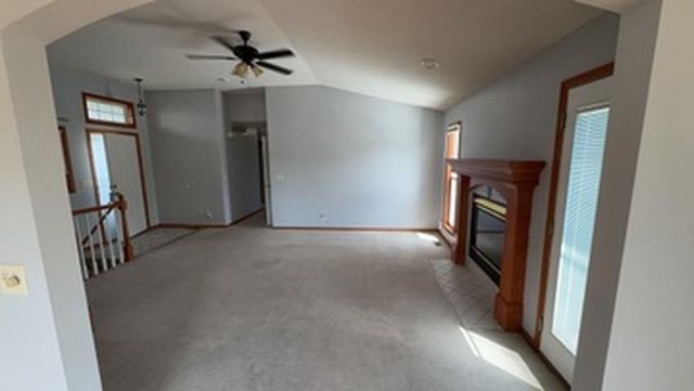 6505 E 44th St N, Bel Aire, KS 67226