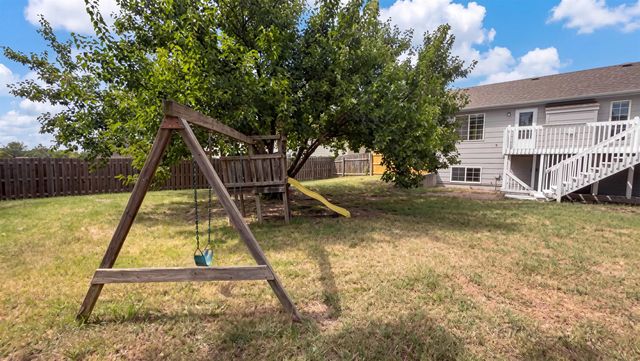 6505 E 44th St N, Bel Aire, KS 67226