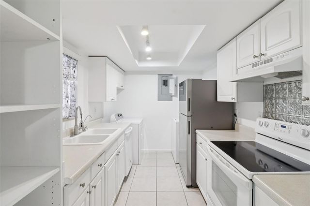 4369 AQUA VISTA DRIVE 16-C, Orlando, FL 32839