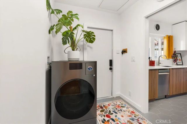 527 W 106th Street, Los Angeles, CA 90044