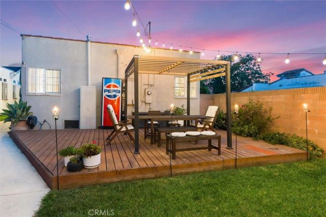 527 W 106th Street, Los Angeles, CA 90044