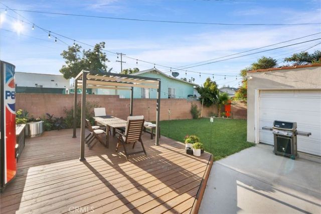 527 W 106th Street, Los Angeles, CA 90044