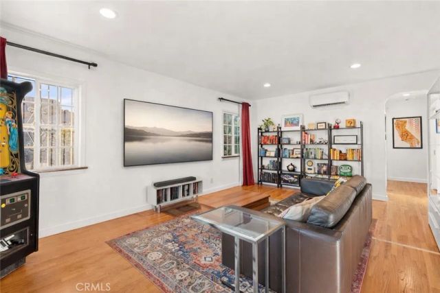 527 W 106th Street, Los Angeles, CA 90044