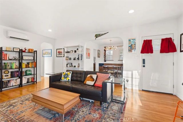 527 W 106th Street, Los Angeles, CA 90044