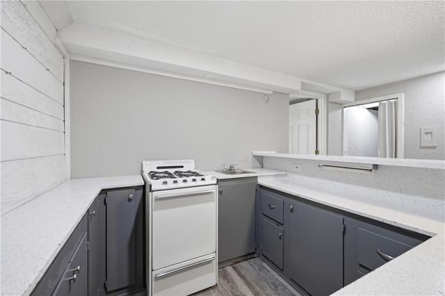 9604 E 67th Terrace, Raytown, MO 64133