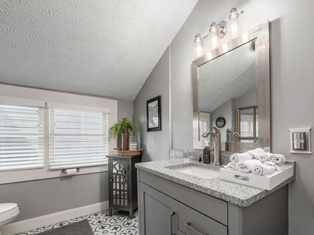 288 E 4th Avenue, Columbus, OH 43201