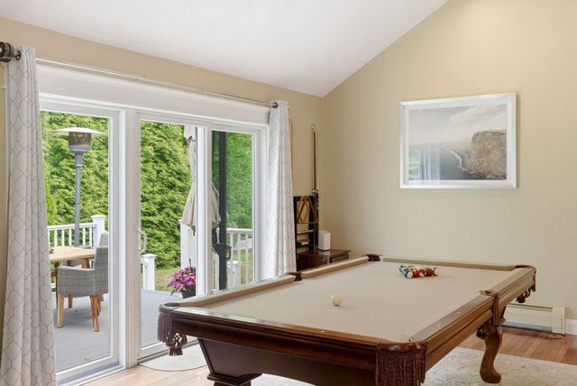 4 Hunters Road, Bedford, NH 03110