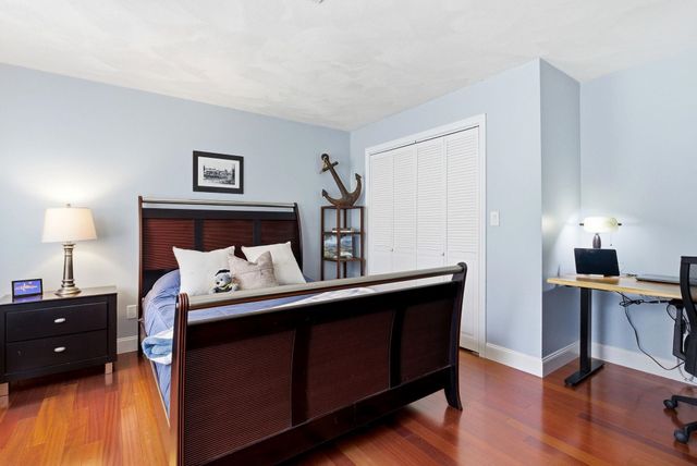 4 Hunters Road, Bedford, NH 03110