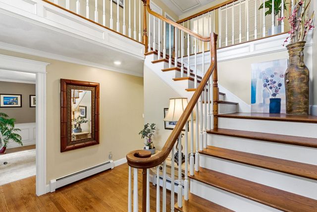 4 Hunters Road, Bedford, NH 03110