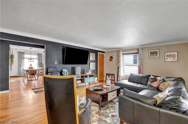 9309 Garfield Boulevard, Garfield Heights, OH 44125
