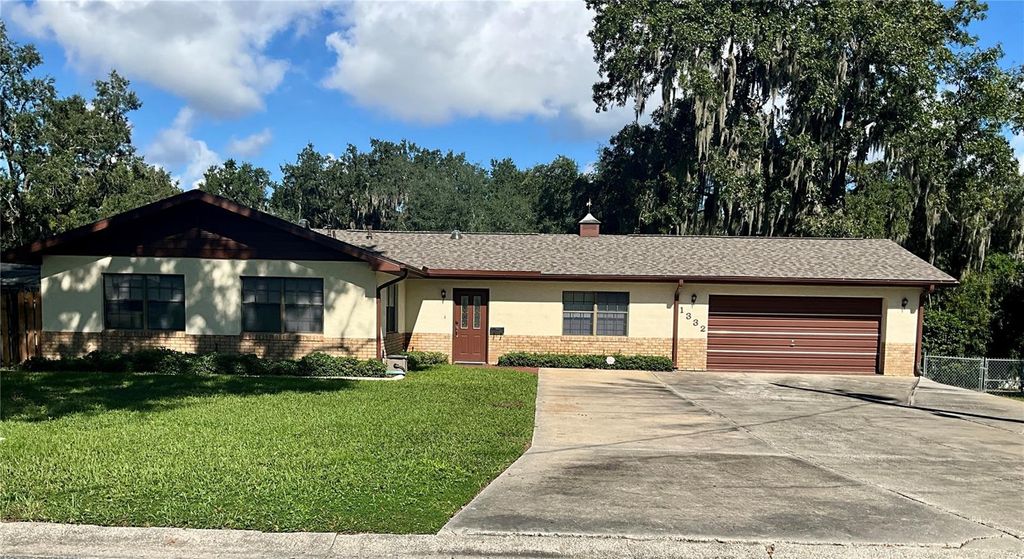 1332 LEE COURT, Leesburg, FL 34748