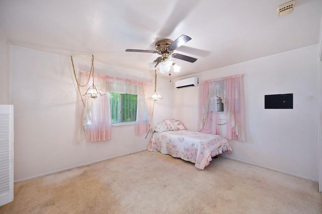 18493 N Jack Tone Rd, Lockeford, CA 95237