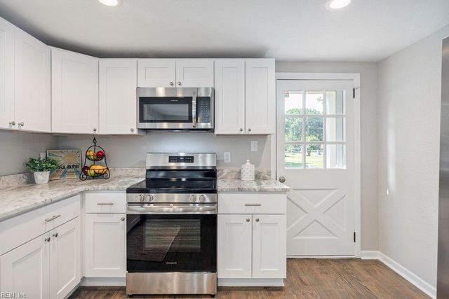 205 Fresno DR, Chesapeake, VA 23322